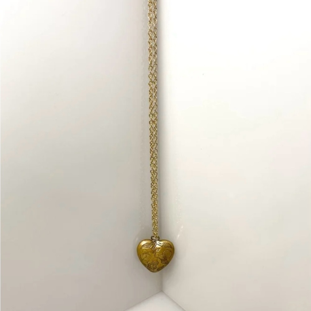 Gold Heart Necklace - Picture 4 of 4